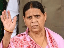 ‘जितनी फोर्स बुला लें, किसी कीमत पर खाली नहीं करूंगी सरकारी आवास’, राबड़ी देवी का ऐलान