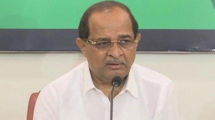 मराठा आरक्षण: मृत आंदोलकांच्या वारसांना मोठा दिलासा; एमआयडीसी नोकरीसाठी प्रशासनाला तातडीचे आदेश.