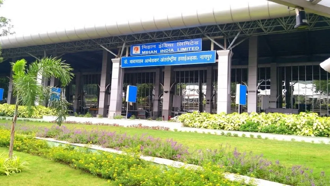 नागपुर एयरपोर्ट को मिली नई उड़ान, जीएमआर ने संभाली कमान