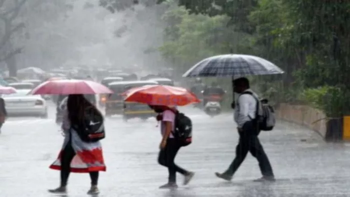 Rain Update : महाराष्ट्र में बारिश का कहर बढ़ेगा! पुणे में रेड अलर्ट, मुंबई समेत कई जिलों के लिए IMD की बड़ी चेतावनी