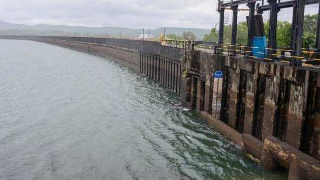 खडकवासला धरण ८१% भरले; कालव्यातून ५०० क्युसेक्स पाणी सोडण्यास सुरुवात
