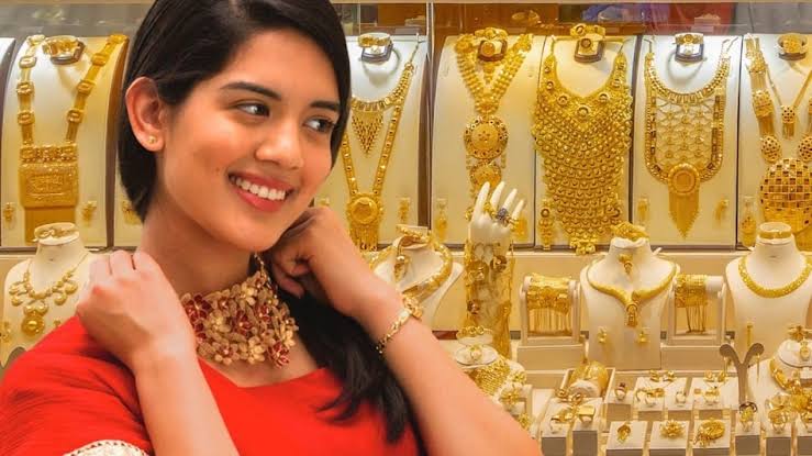 Gold Price Today : सोना खरीदने की सोच रहे हैं? पहले जान लें आज का नया भाव