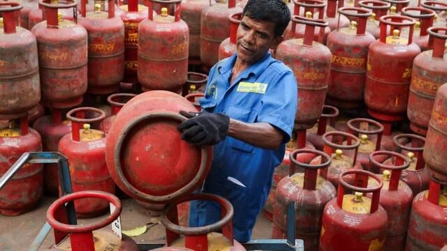 LPG सिलेंडर पर ₹700 से ज्यादा की राहत! सरकार ने सब्सिडी को लेकर दी बड़ी जानकारी