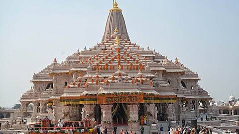 राम मंदिर में श्रद्धालुओं की भीड़ बरकरार, कोर्ट का फैसला हमारे पक्ष में आएगा; ट्रस्ट सदस्य का बड़ा दावा