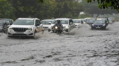 IMD Alert: अगले 7 दिन बरसेगा आसमान! महाराष्ट्र समेत 22 राज्यों में भारी बारिश का अलर्ट, कई इलाकों में बाढ़ जैसे हालात का खतरा