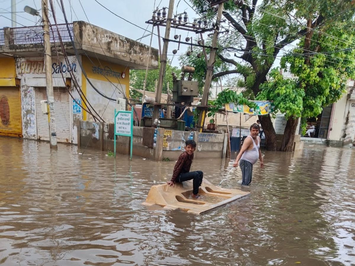 भामरागढ़ में जलप्रलय! 300 घर पानी में डूबे, दो दिनों से बिजली और मोबाइल सेवा ठप