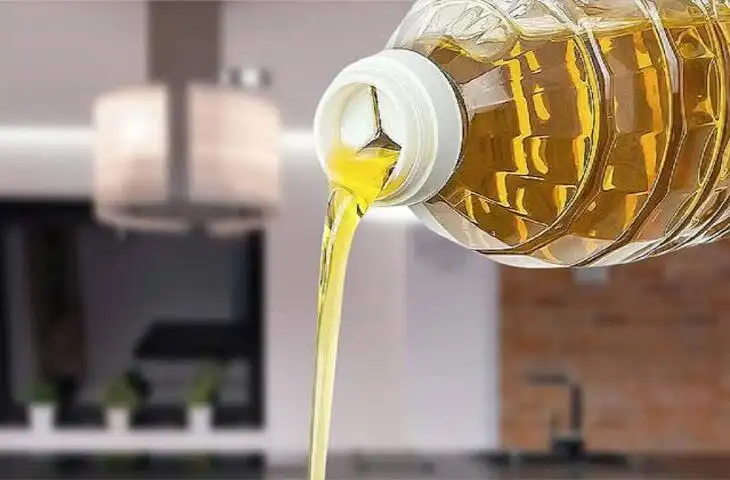 खाद्य तेल की कीमतों पर केंद्र का बड़ा फैसला, कंपनियों को MRP घटाने के निर्देश