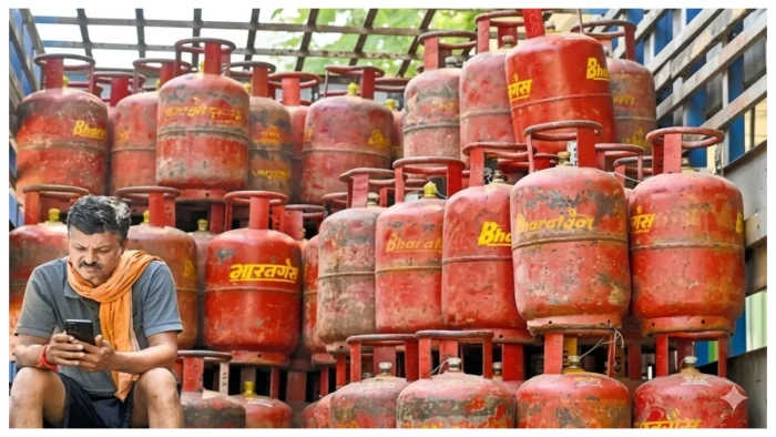 LPG Gas Cylinder : इन परिवारों को साल में मिलेंगे 6 LPG सिलेंडर मुफ्त, सरकार ने दी मंजूरी
