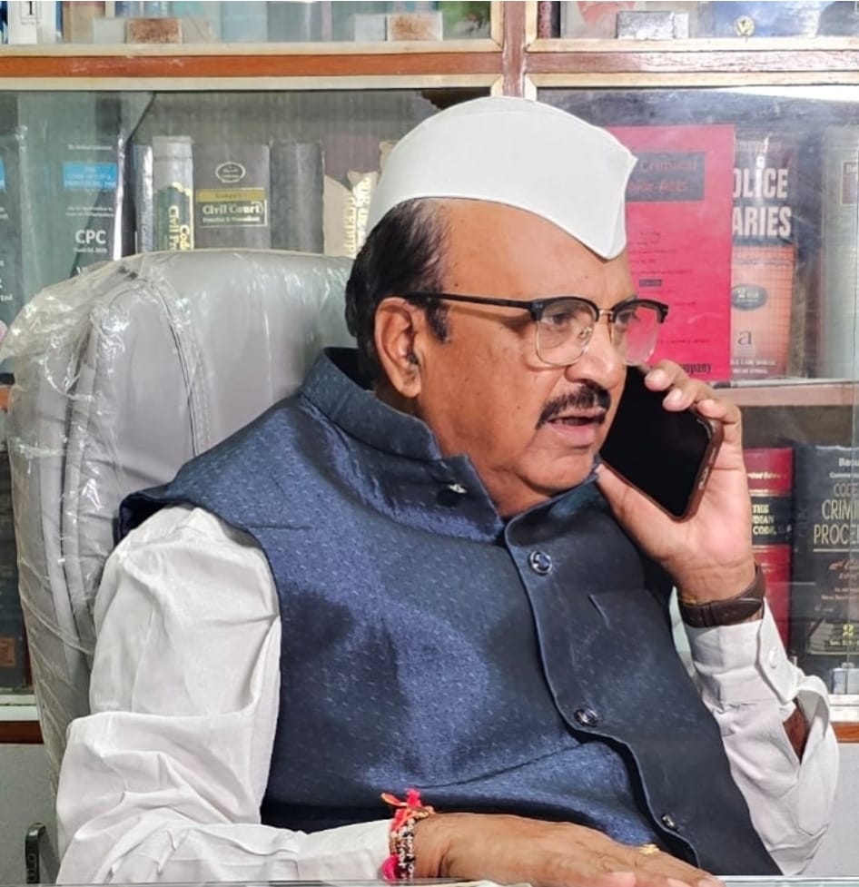 ज्येष्ठ विधिज्ञ अँड. के. डी. धुमाळ यांना ‘आनंदोत्सव’चा राष्ट्रीय जीवनगौरव पुरस्कार