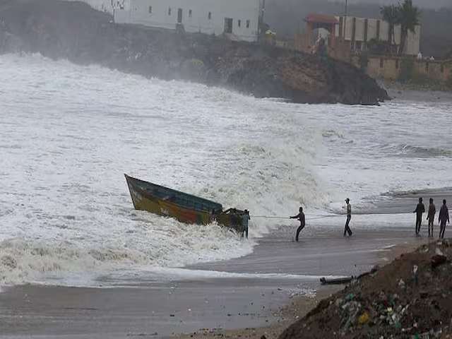 बंगाल की खाड़ी में उठा तूफान का खतरा! ‘अर्णब’ चक्रवात को लेकर इन राज्यों में अलर्ट