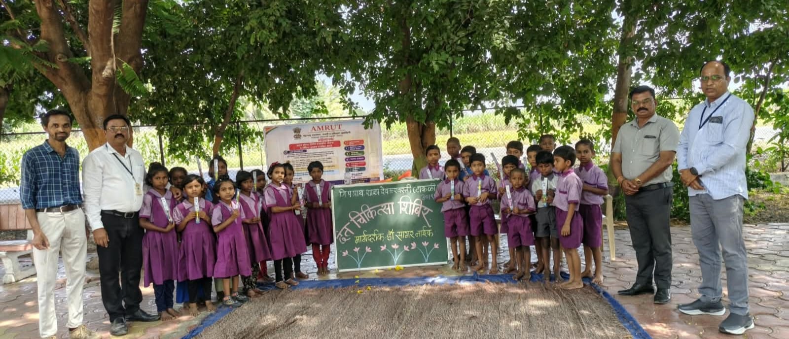 अमृत संस्थेच्या पुढाकारातून टाकळी जिल्हा परिषद शाळेतील विद्यार्थ्यांची मोफत दंतचिकित्सा
