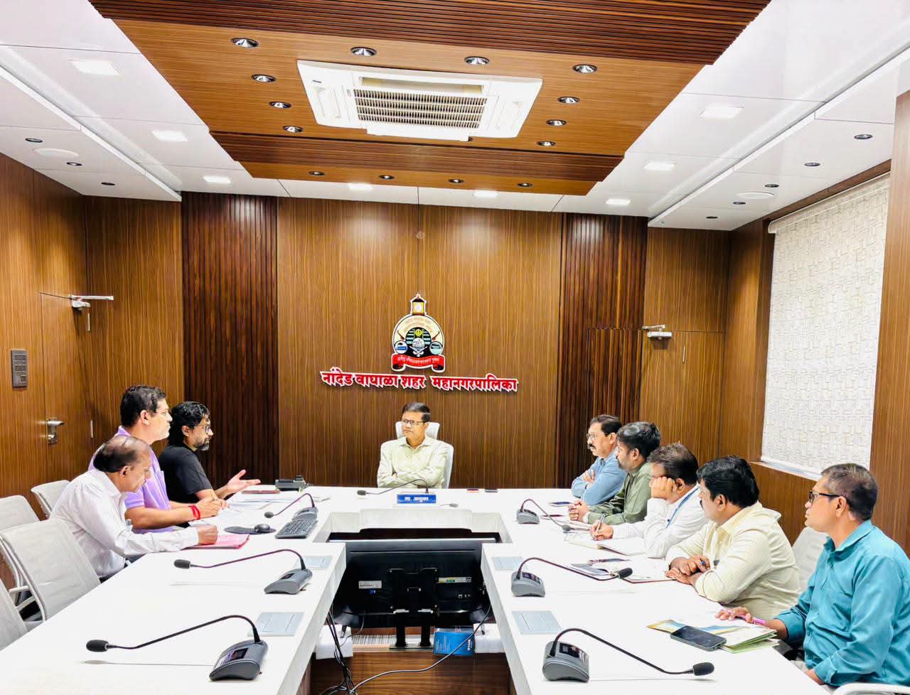 पाणीसाठ्याचा महापालिका आयुक्तांनी घेतला आढावा