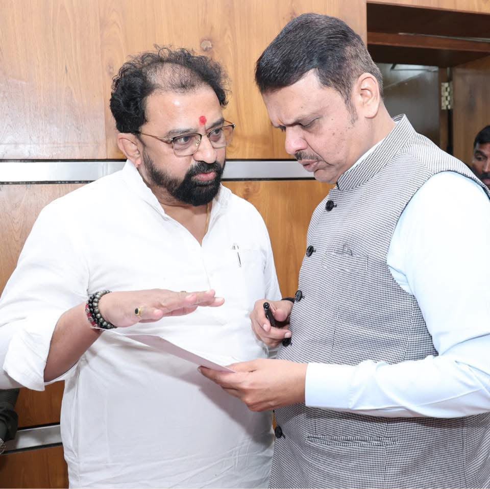 पैठणी, ₹२ हजारांच्या आरोपांनी शिक्षक मतदारसंघात खळबळ!
