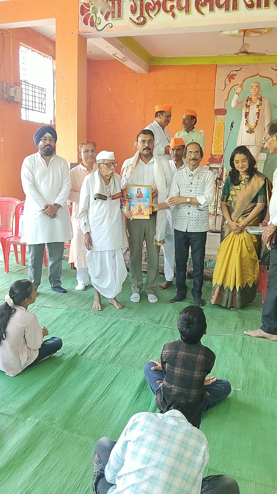 उद्योगपति प्रज्ञा द्विवेदी को संत ज्ञानेश्वर पुरस्कार से सम्मानित किया गया