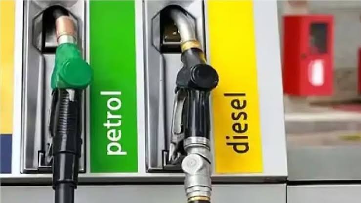 Petrol-Diesel Price : पेट्रोल-डीजल के बाद CNG भी महंगी, जानिए आपके शहर में आज के नए रेट